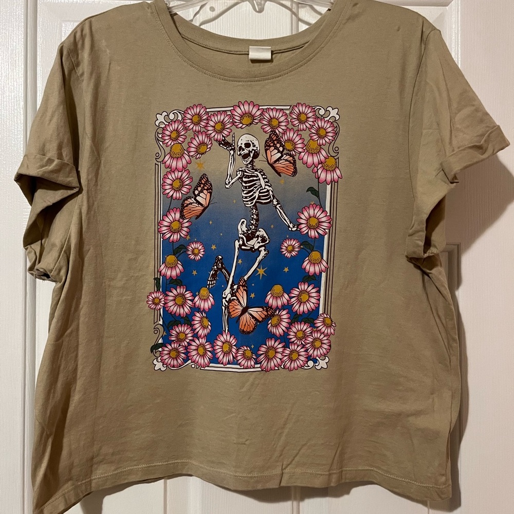 Vibe N' Floral Skeleton Tee